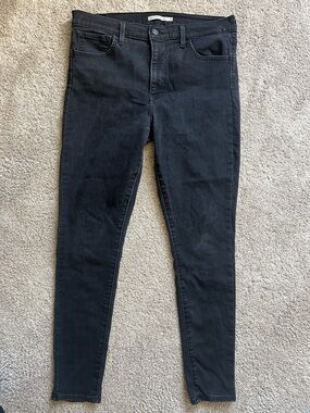 Levi's Women's 720 Black Skinny Jeans - High Rise